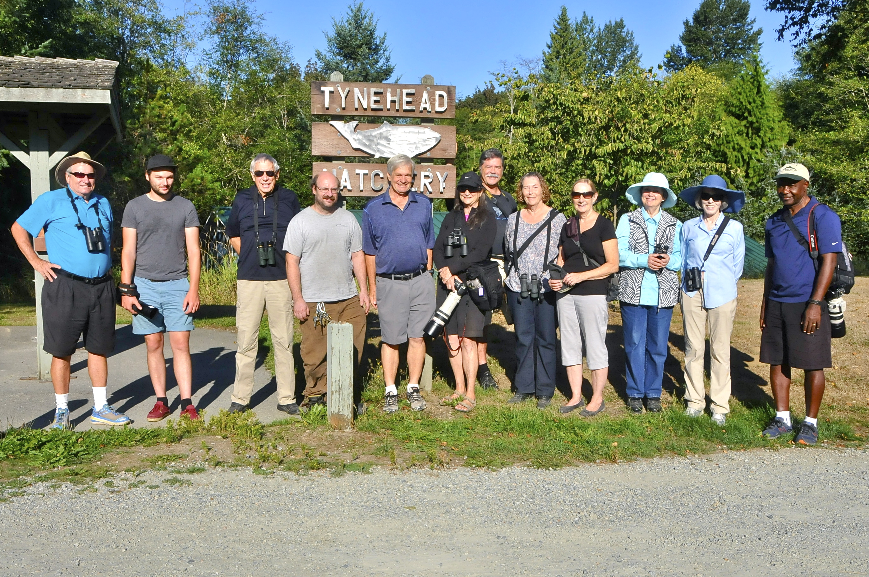 11 DNCB (plus Hatchery volunteer Joe) at Tynehead Park - click on photo to see large version